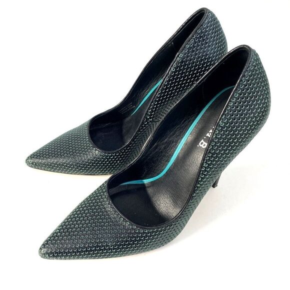 L.A.M.B. Bee Pump Perforated Mesh Leather Black Green Point Toe Slim Heel Sz 9 - Picture 5 of 13